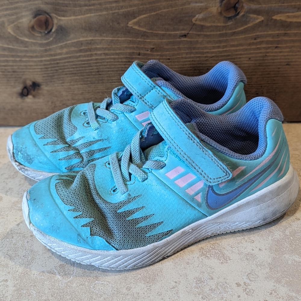 Nike Starrunner Girls Running Shoes Sneakers Sz 13